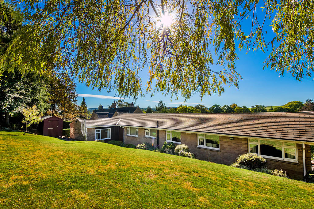 3 bedroom detached bungalow for sale in Calver Road, Baslow, Bakewell, DE45