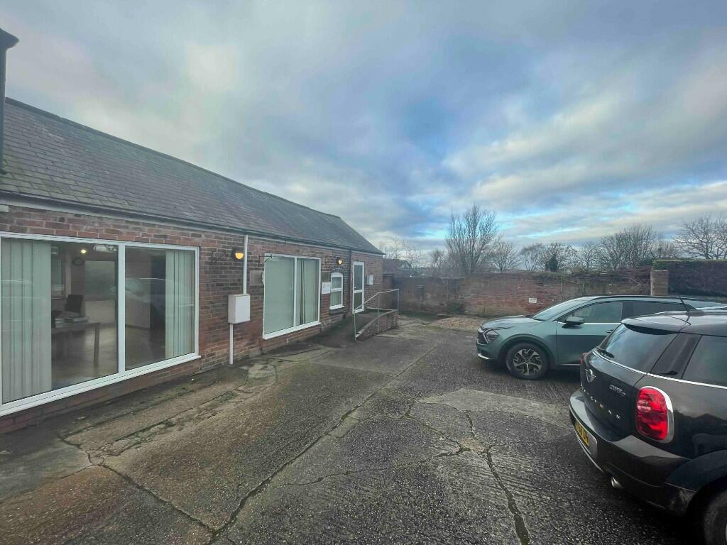 Office for rent in Heath Road, Holmewood S42