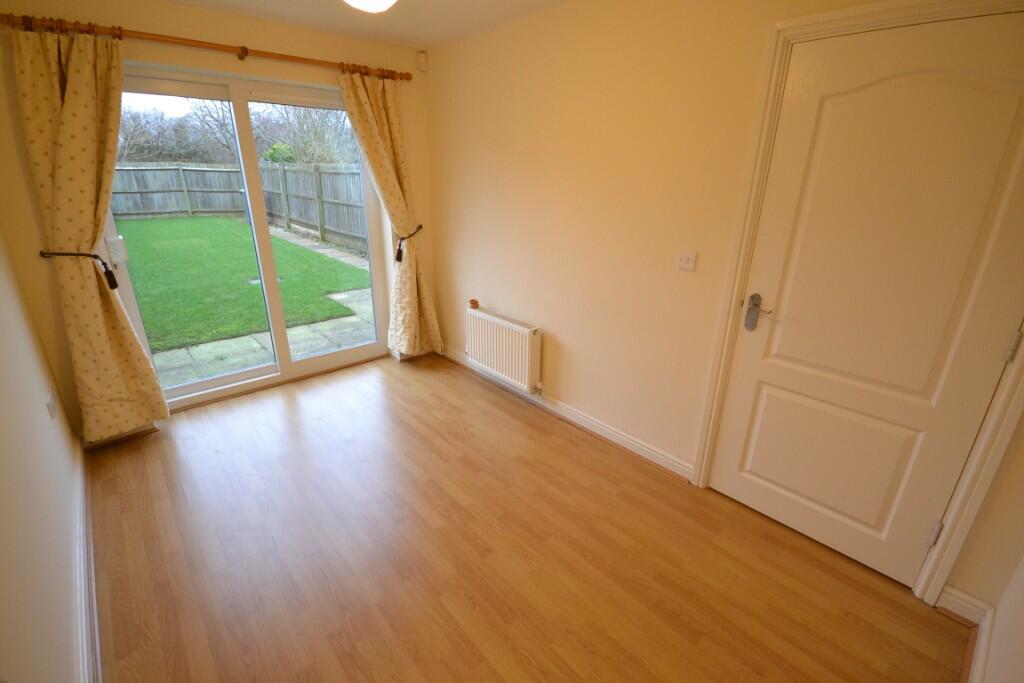 3 bedroom town house for rent in Little Holland Gardens, Nuthall NG16
