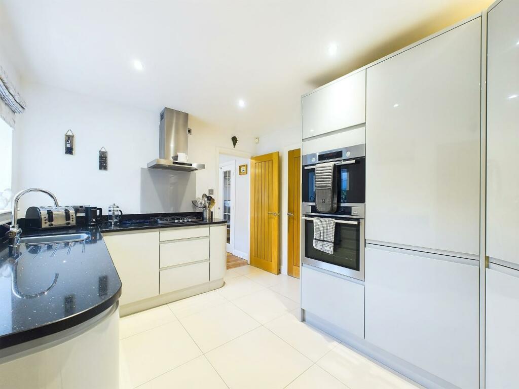Additional property image - Stead Hill Way, Cote Farm