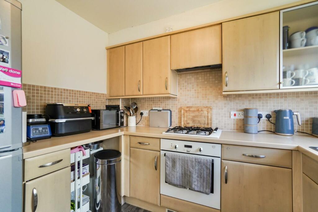 Additional property image - Bescot Way, Shipley