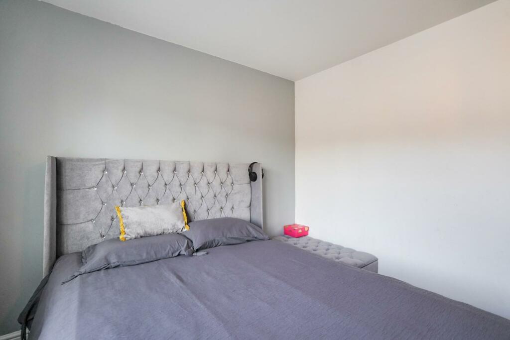 Additional property image - Bescot Way, Shipley