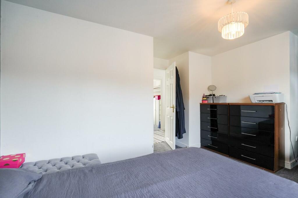 Additional property image - Bescot Way, Shipley