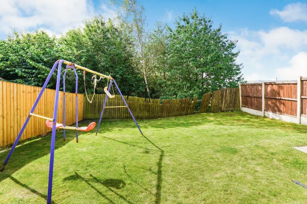 Additional property image - Bescot Way, Shipley