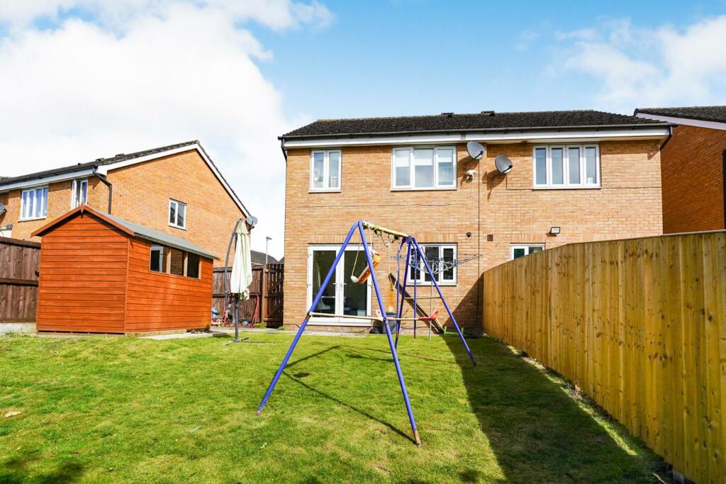 Additional property image - Bescot Way, Shipley