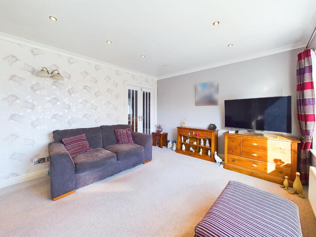 Additional property image - Brook Lane, Clayton, Bradford