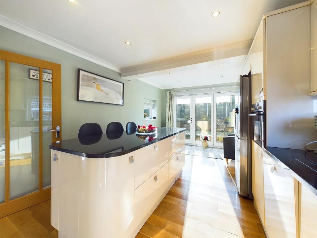 Additional property image - Brook Lane, Clayton, Bradford