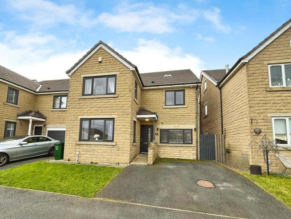 Main image of property: Oakdale Grove, Shipley
