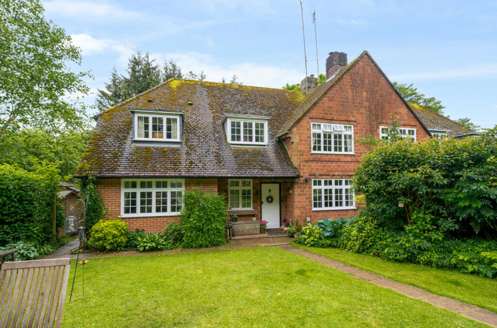 4 bedroom semidetached house for sale in Axford, Hampshire, RG25