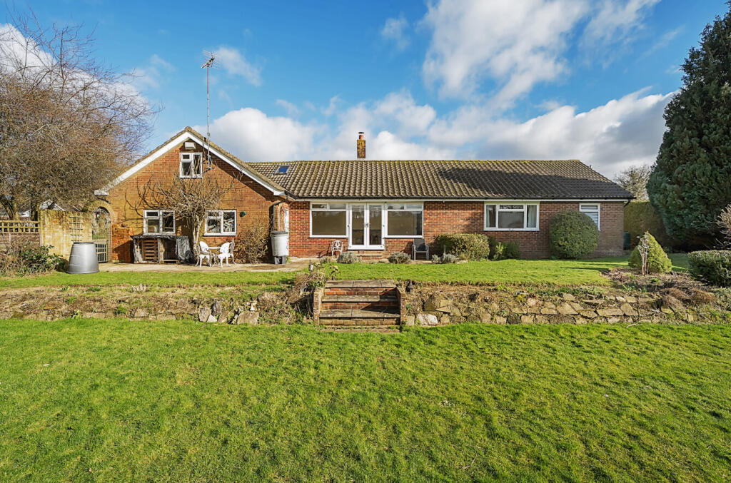Main image of property: Raebarn Close, Cheriton, Alresford, Hampshire, SO24