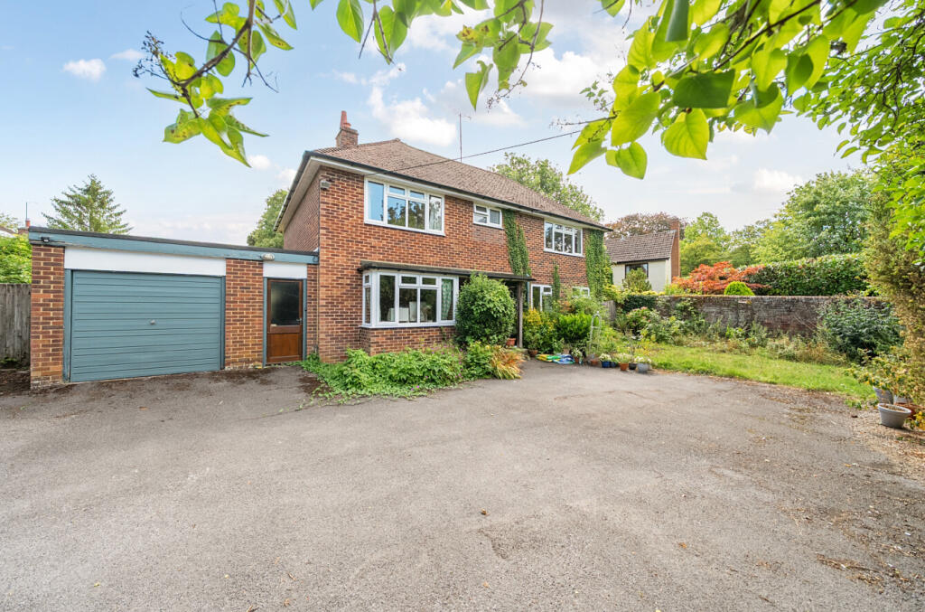 Main image of property: Jacklyns Lane, Alresford, Hampshire, SO24