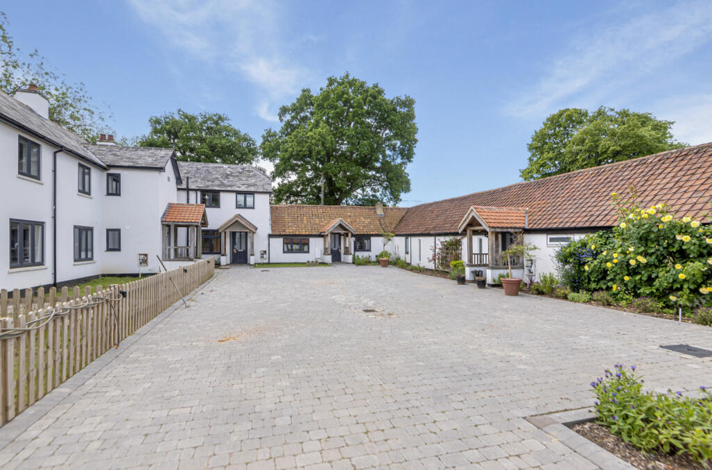 Main image of property: Petersfield Road, Monkwood, Alresford, Hampshire, SO24