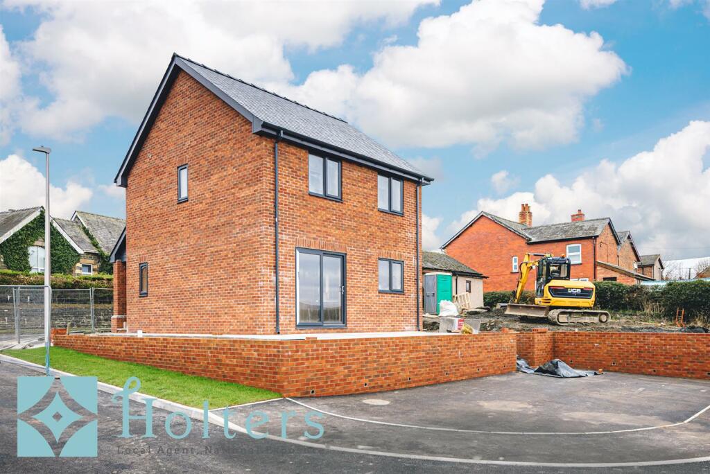 3 bedroom detached house for sale in Cilmery, Builth Wells, LD2