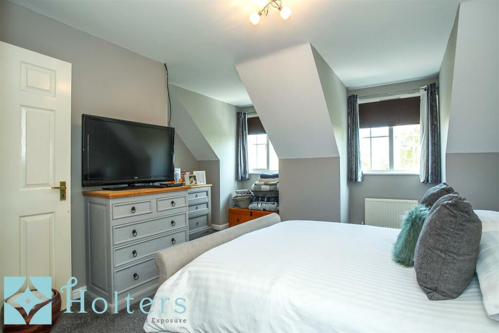 4 bedroom terraced house for sale in Dahn Drive, Ludlow, SY8