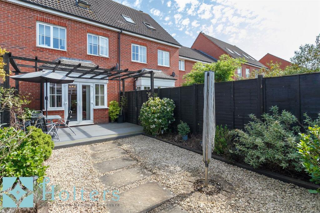 4 bedroom terraced house for sale in Dahn Drive, Ludlow, SY8