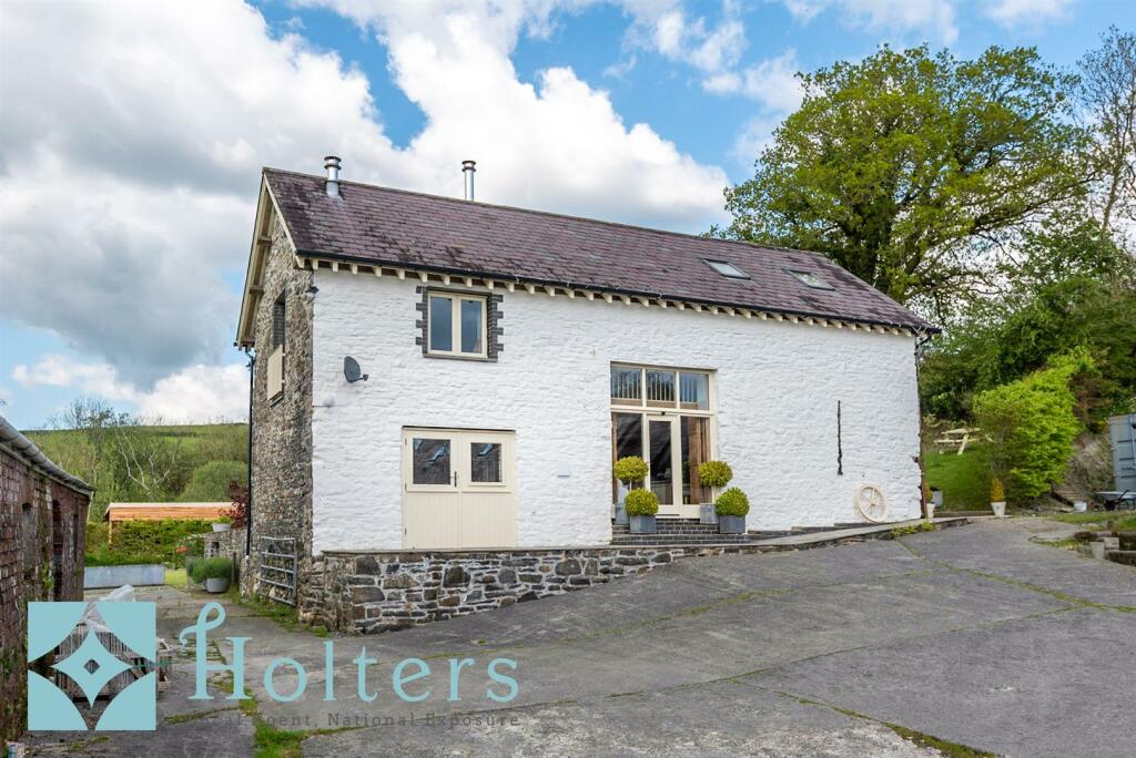3 bedroom barn conversion for sale in Whitemill, Carmarthen, SA32