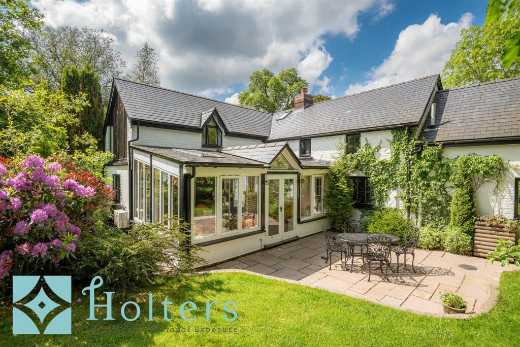 4 bedroom detached house for sale in Abergwesyn, Llanwrtyd Wells, LD5