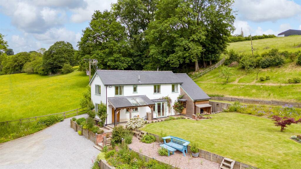 2 bedroom detached house for sale in Wetmore, Lingen,, SY7