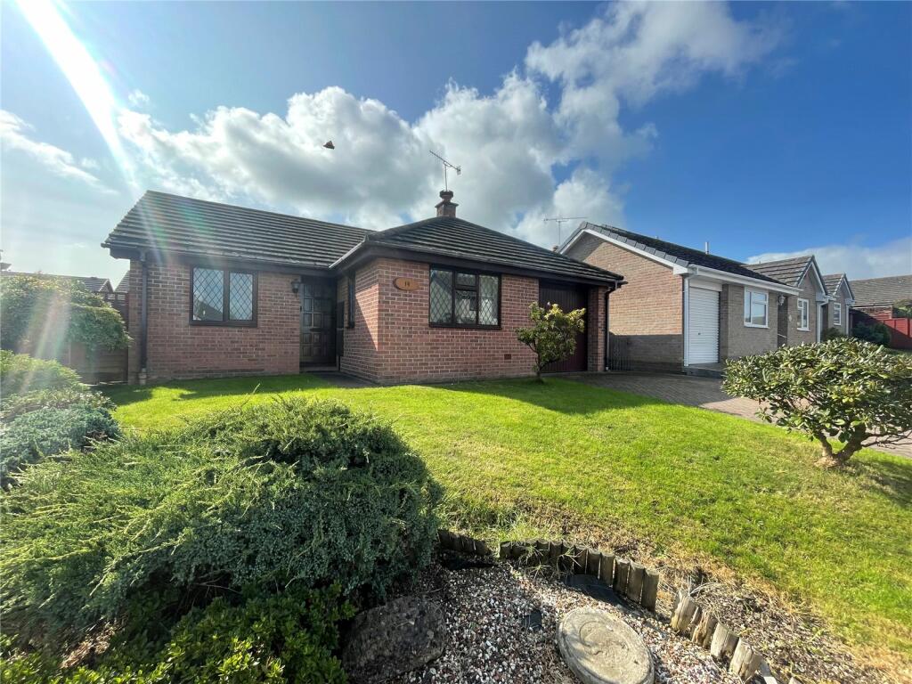 3 bedroom bungalow for sale in Gwithian Close, Torpoint, Cornwall, PL11