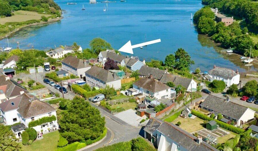 2 bedroom end of terrace house for sale in Pengelly Park, Wilcove