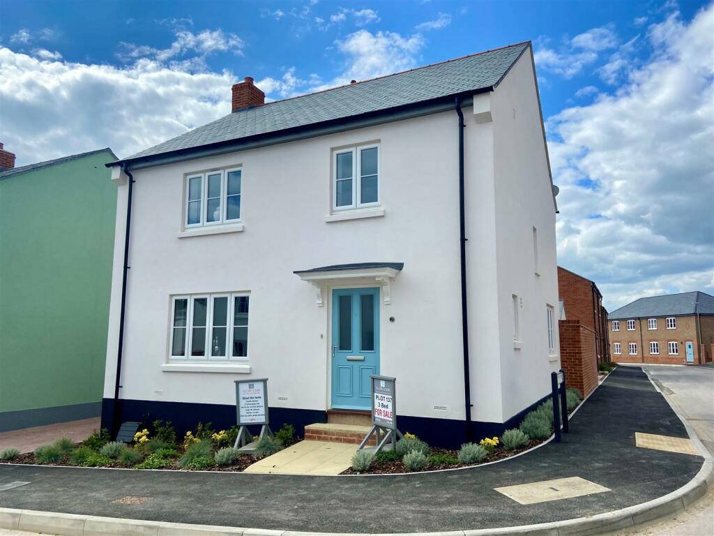 3 bedroom detached house for sale in Nottington Park, Nottington
