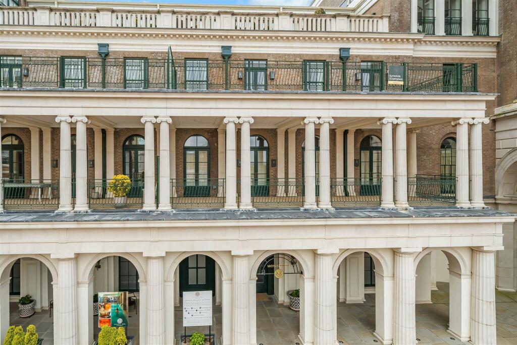 3 bedroom apartment for sale in Pavilion Green, Poundbury, Dorchester, DT1