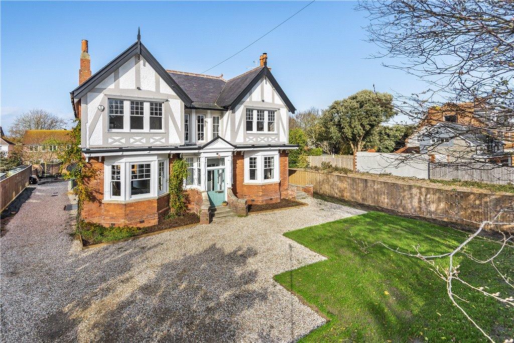 4 bedroom detached house for sale in Belle Vue Road, Weymouth, DT4