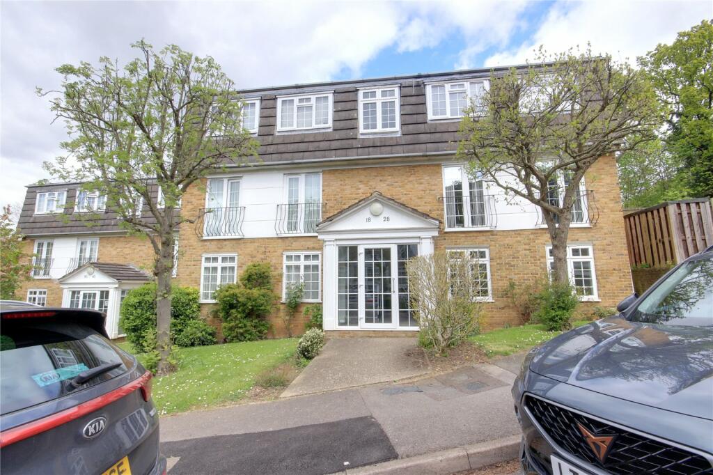 2 bedroom flat for sale in Crofton Way, Enfield, EN2