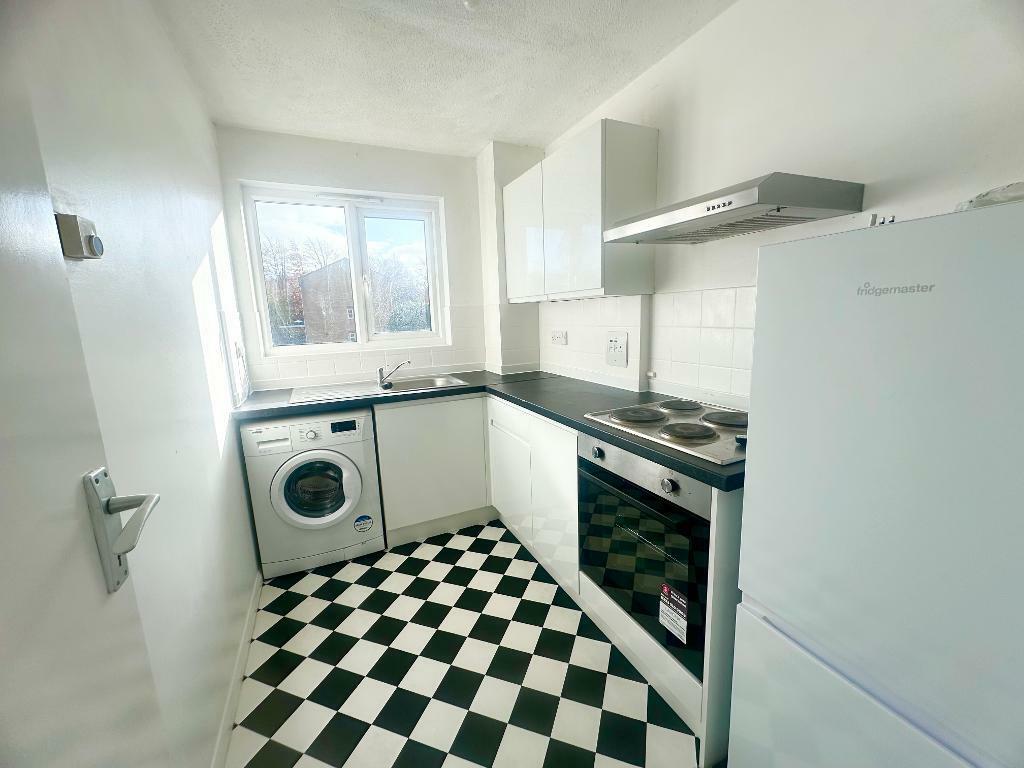 Additional property image - Taylor Close, Orpington, Kent, BR6 9UH