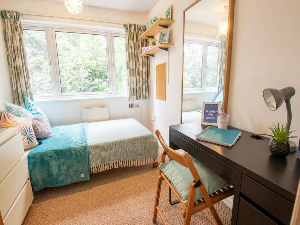 Additional property image - Querns Place, Canterbury, Kent