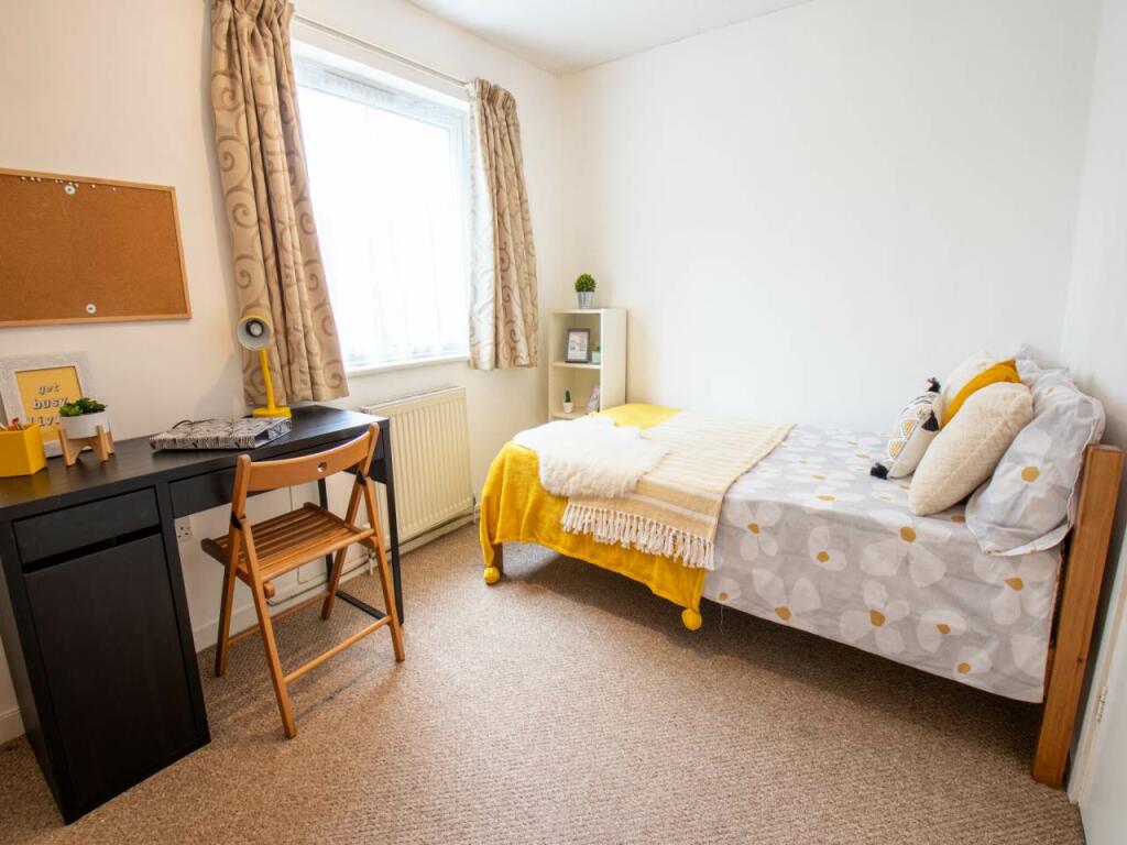 Additional property image - Querns Place, Canterbury, Kent