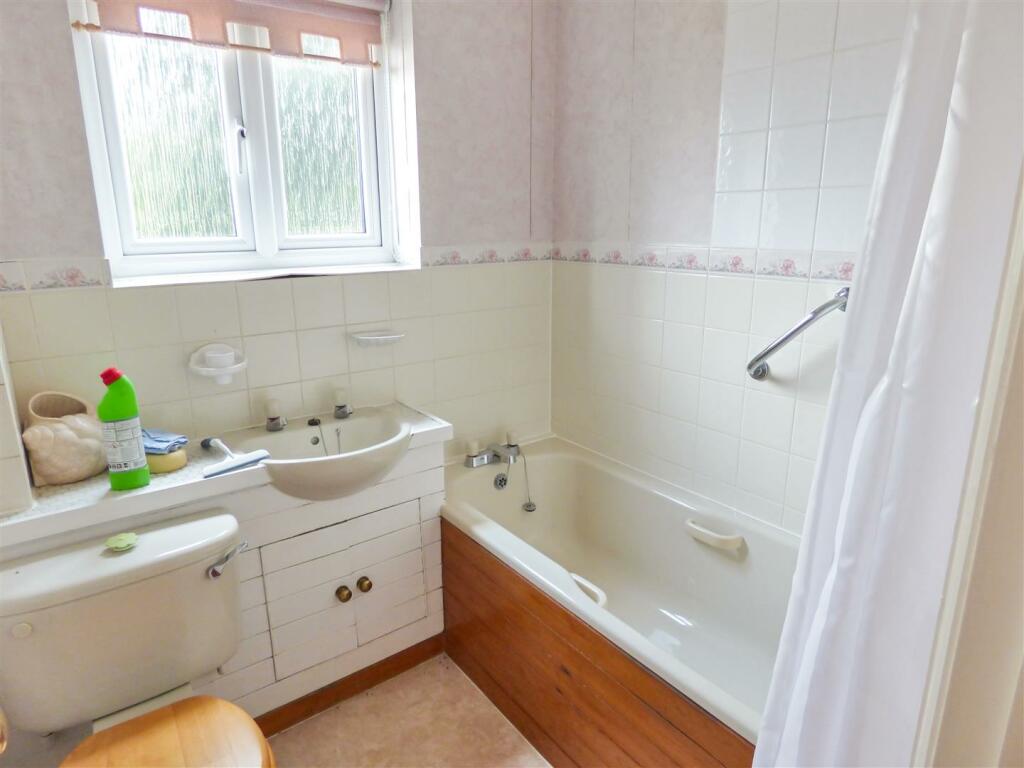 Additional property image - River Way, Shipston-On-Stour
