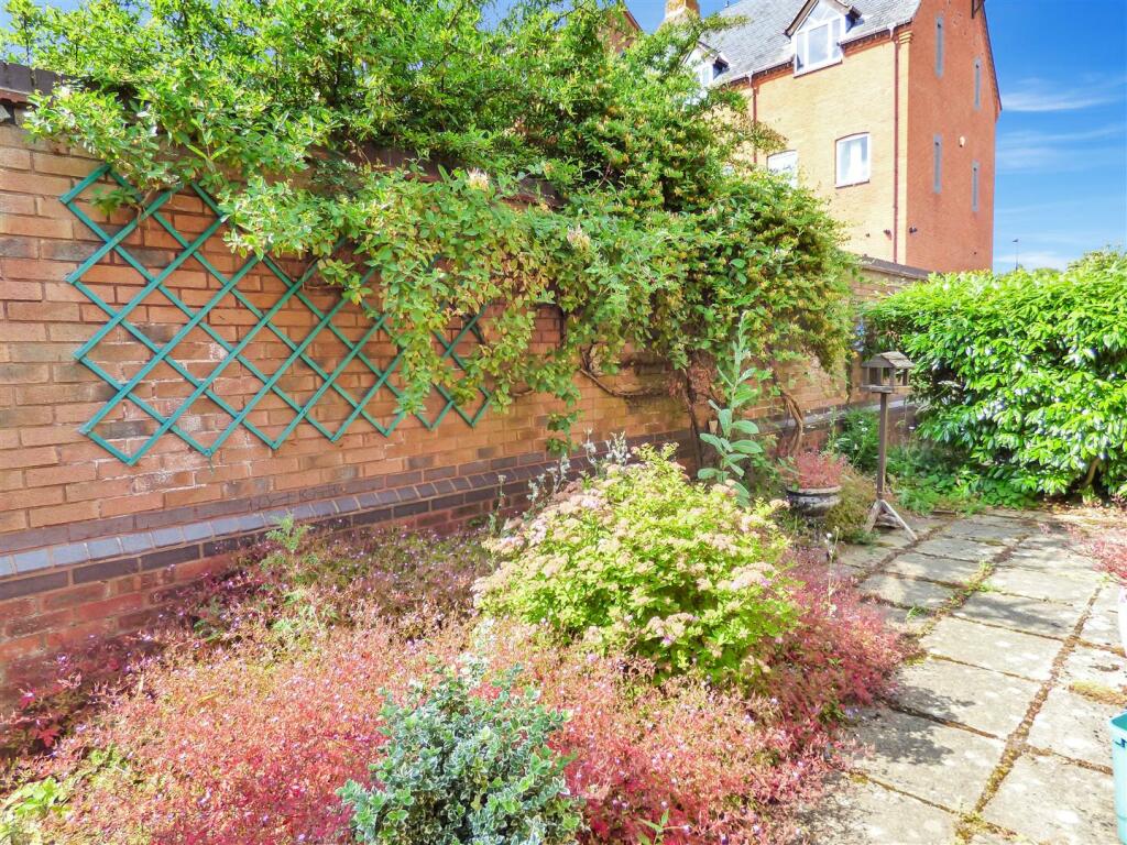 Additional property image - River Way, Shipston-On-Stour