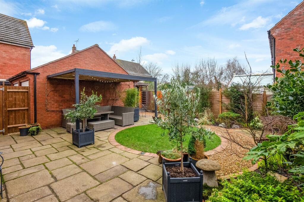 Additional property image - Signal Road, Shipston-on-Stour