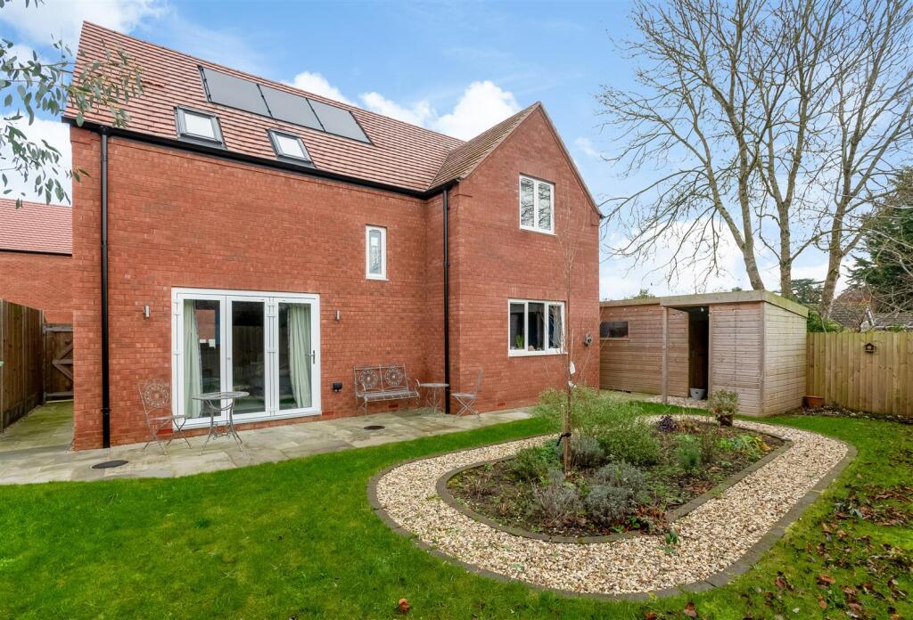 Additional property image - Glen Close, Shipston-on-Stour