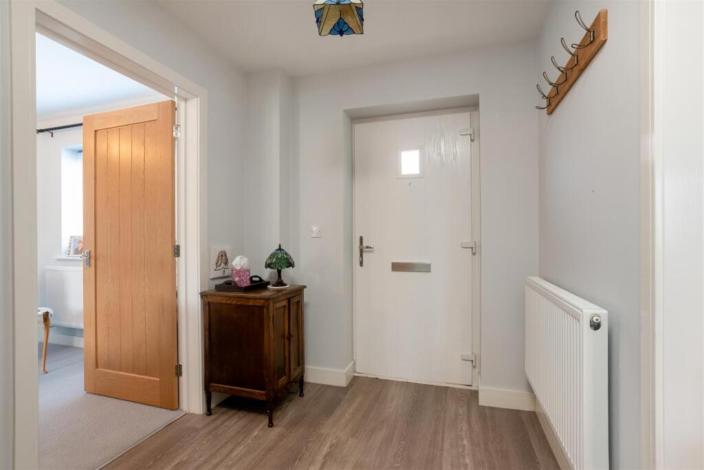Additional property image - Glen Close, Shipston-on-Stour