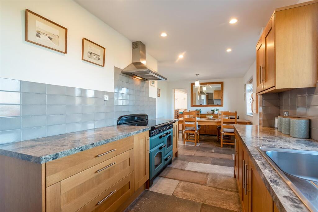 Additional property image - Whatcote Road, Oxhill, Warwick