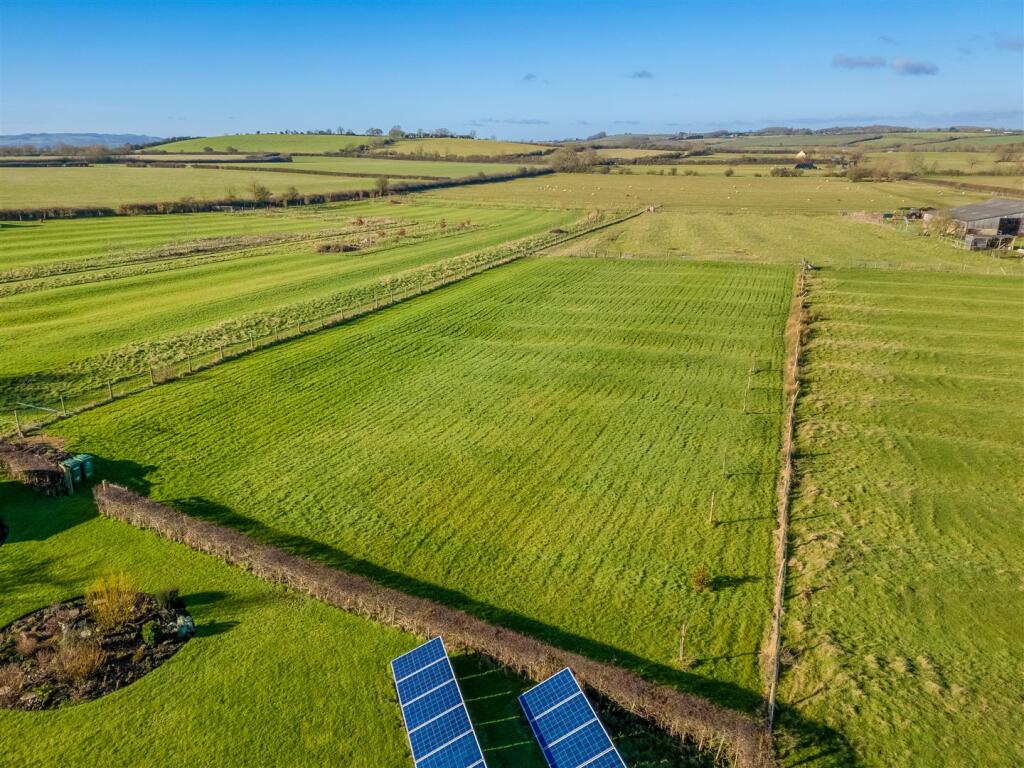 Additional property image - Whatcote Road, Oxhill, Warwick