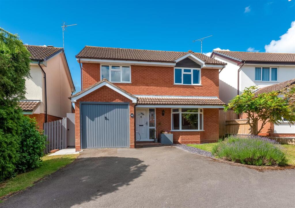 Main image of property: The Hobbins, Shipston-on-Stour