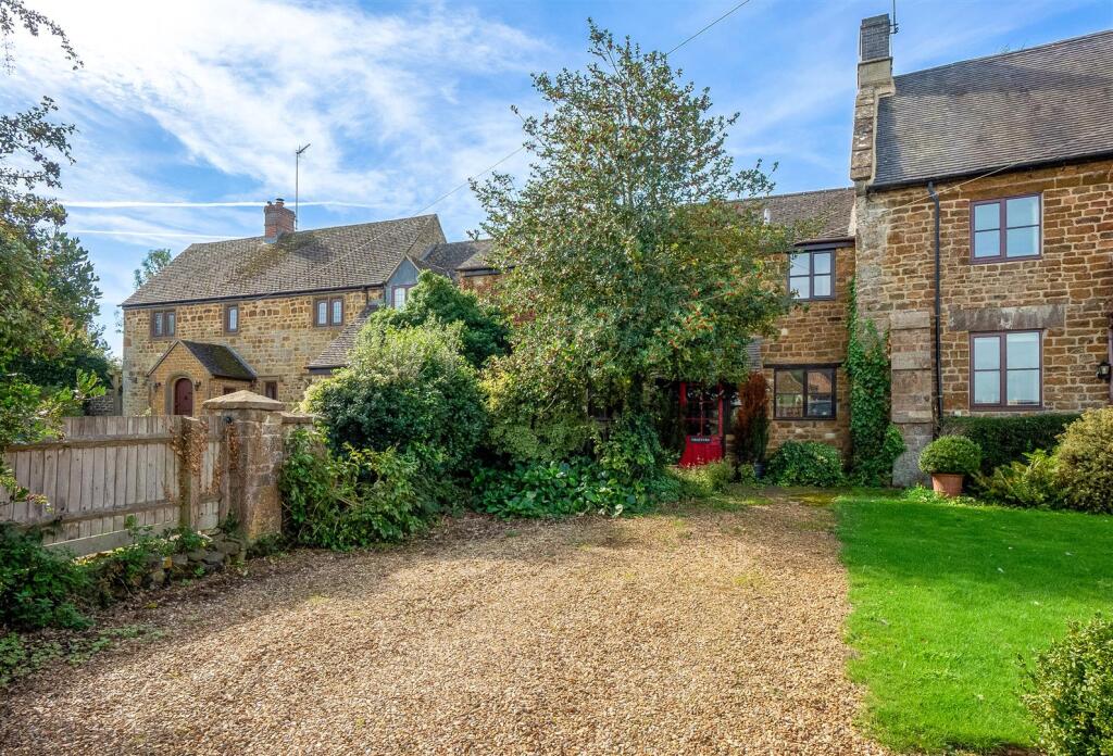 Main image of property: The Square, Epwell, Banbury