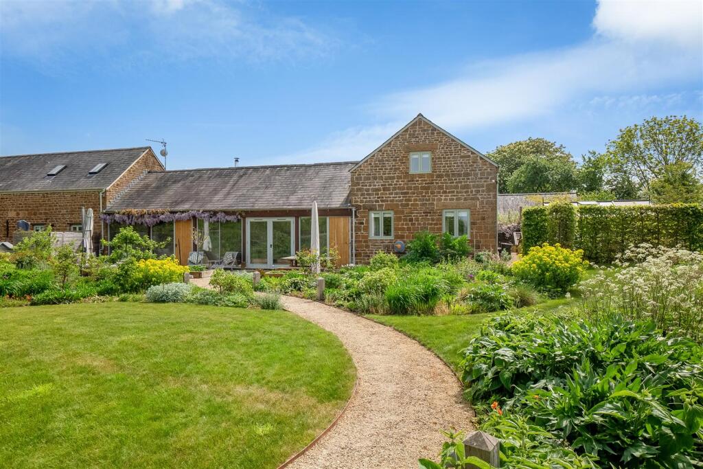 Main image of property: Tysoe Road, Kineton, Warwick