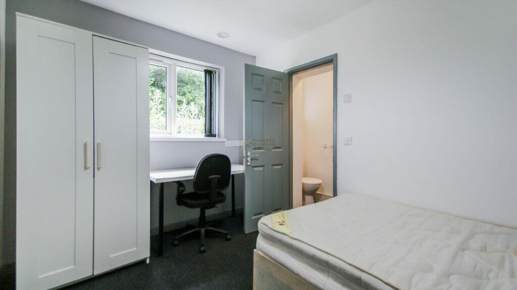 Additional property image - Hobart Croft, Birmingham, B7 4JN