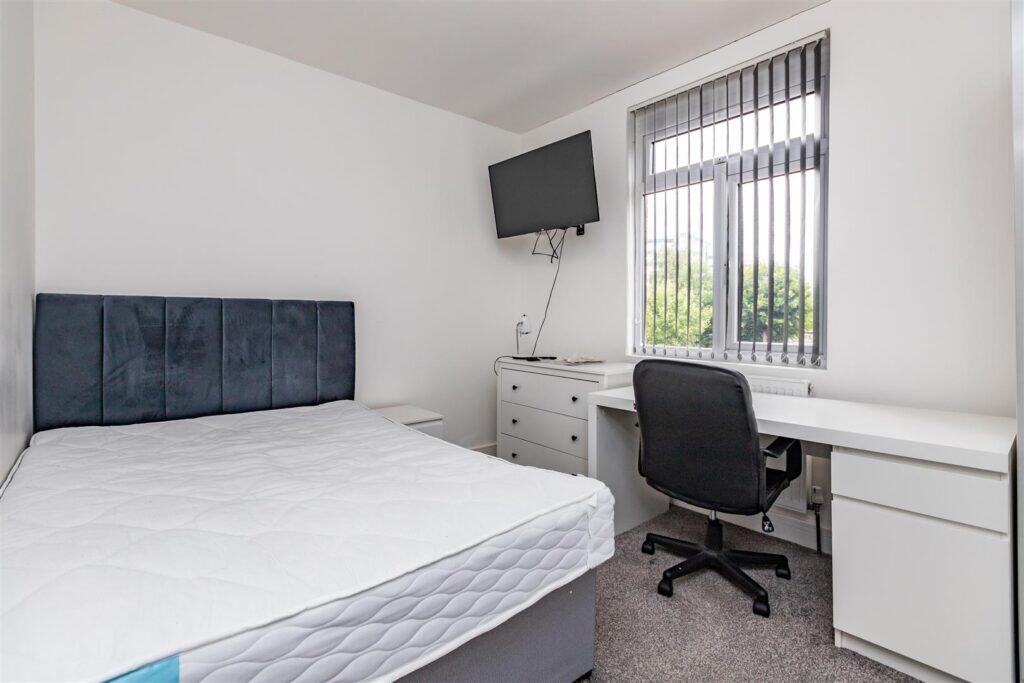 Additional property image - Metchley Lane, Harborne, Birmingham, B17 0JL