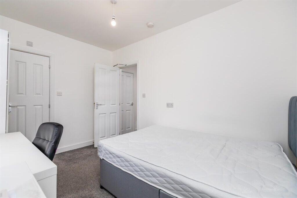 Additional property image - Metchley Lane, Harborne, Birmingham, B17 0JL