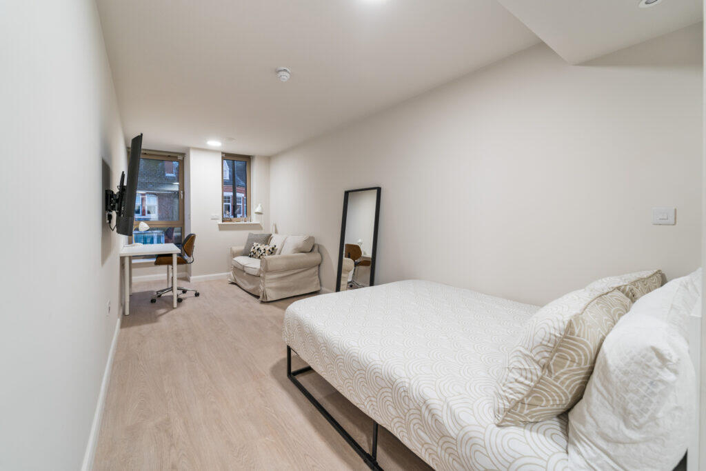 Main image of property: Southgate , Selly Oak, Birmingham , B29 7BH