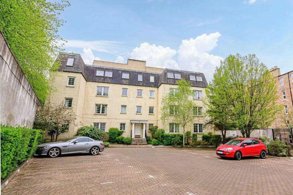 2 bedroom flat for sale in 39/9 Caledonian Crescent (James Square