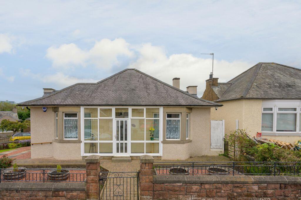 2 bedroom bungalow for sale in 181 Kingsknowe Road North, Kingsknowe