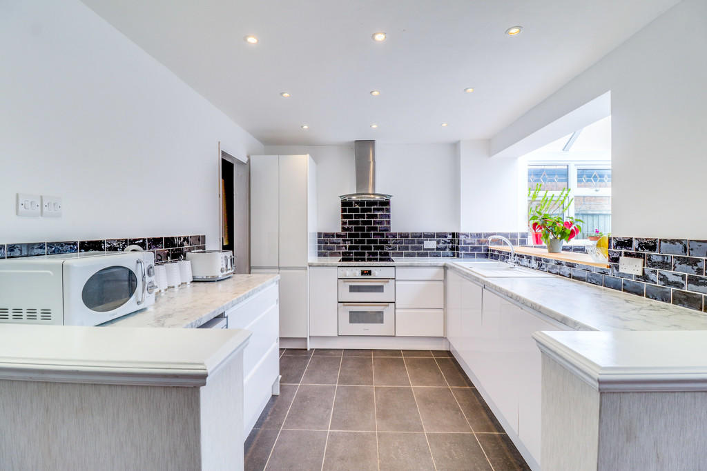 4 bedroom semidetached house for sale in Grassmere Road, Hornchurch, RM11