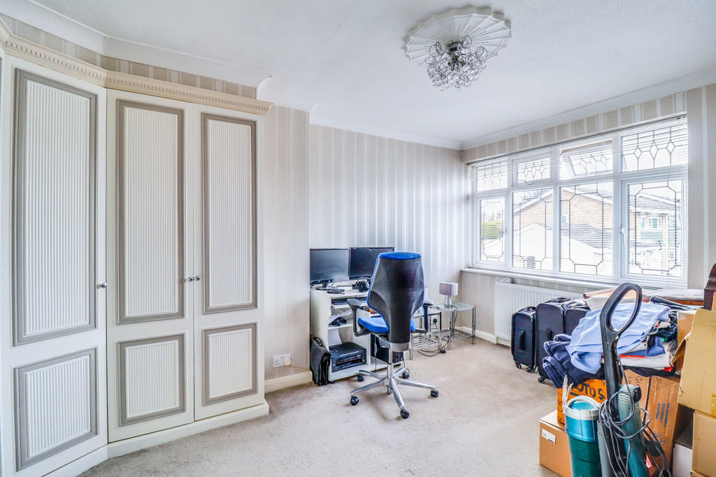 4 bedroom semidetached house for sale in Grassmere Road, Hornchurch, RM11