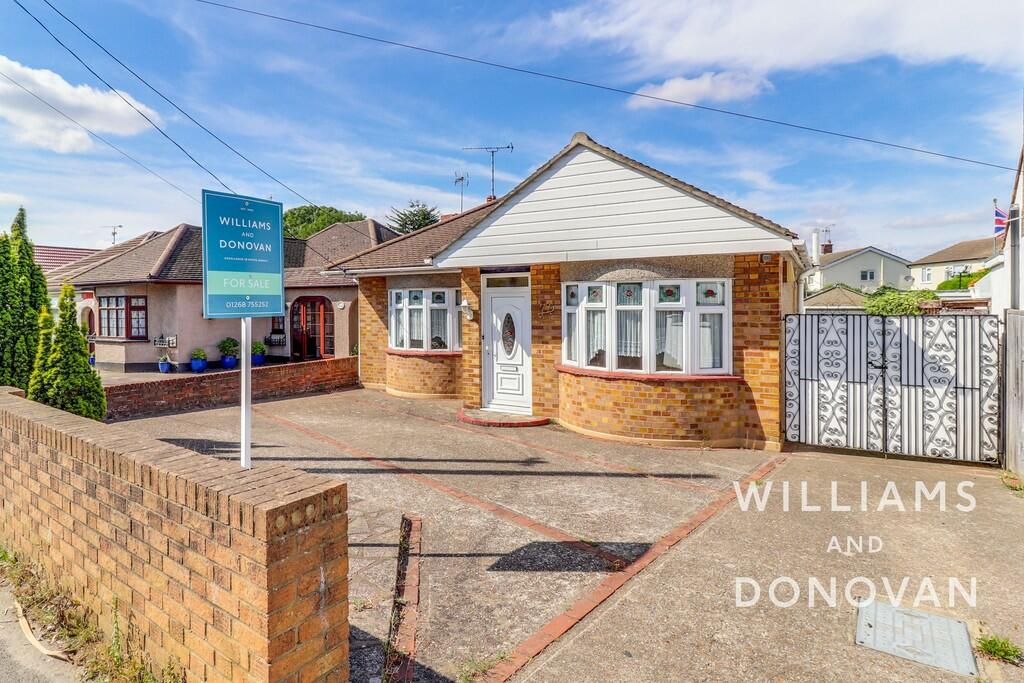 2 bedroom detached bungalow for sale in Church Road, Benfleet, SS7